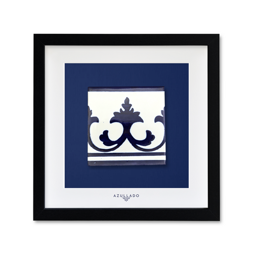Azulejo Mural “Acanthus Crown” – Framed Portuguese Tile 30×30 cm